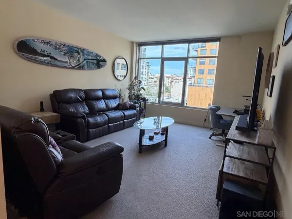 $3,795 | 425 West Beech Street, Unit 859, San Diego, CA 92101