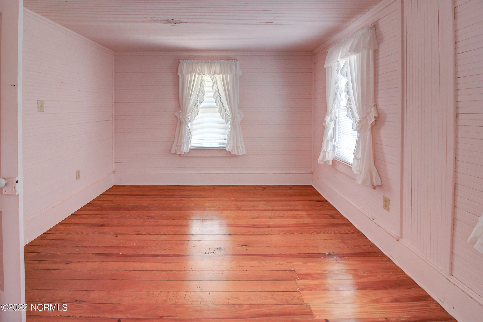 178 Community Road Davis, NC 28524 - Photo 28 of 40 bedroom