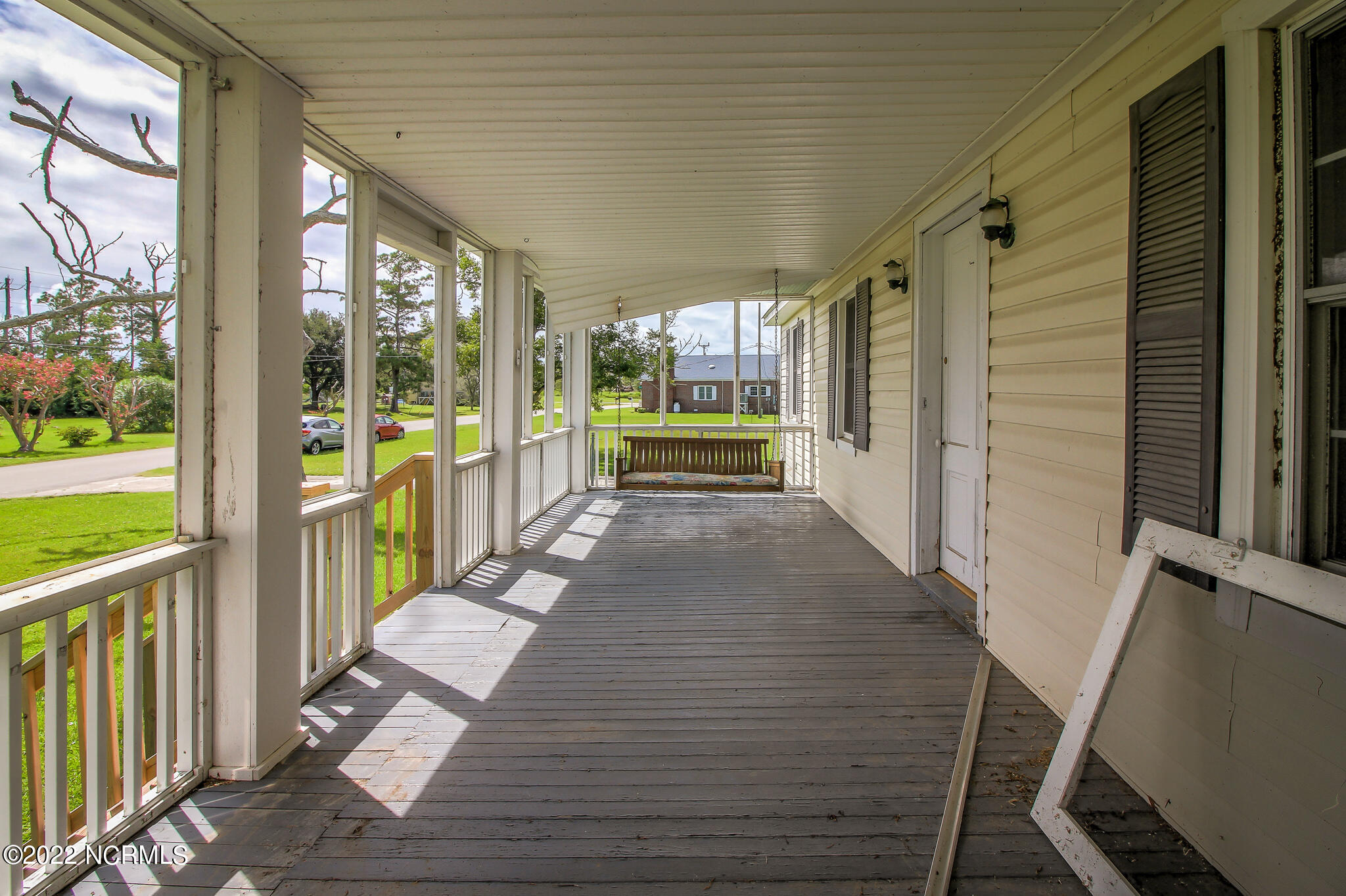 178 Community Road Davis, NC 28524 - Photo 34 of 40 Front porch