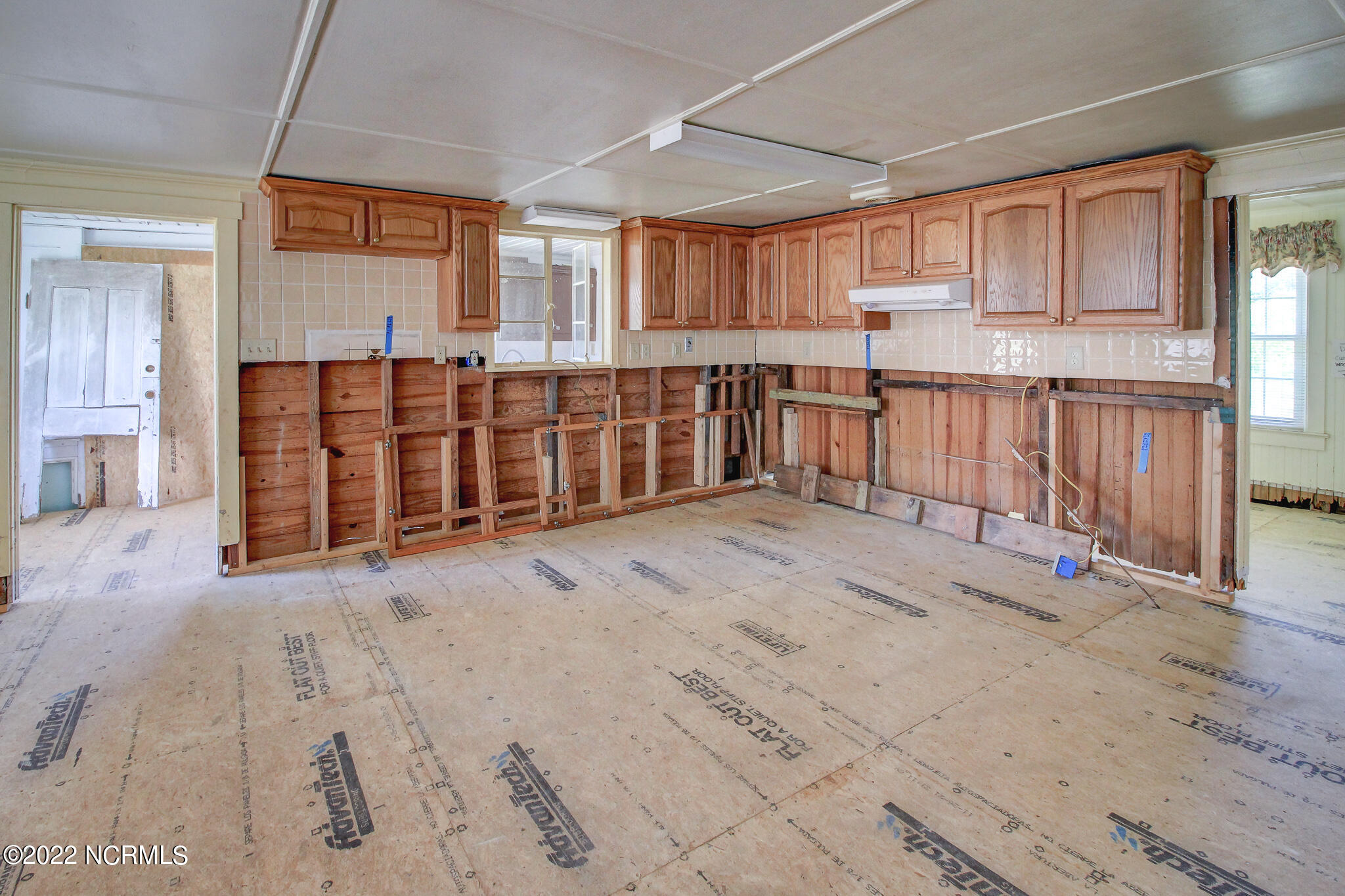 178 Community Road Davis, NC 28524 - Photo 7 of 40 kitchen