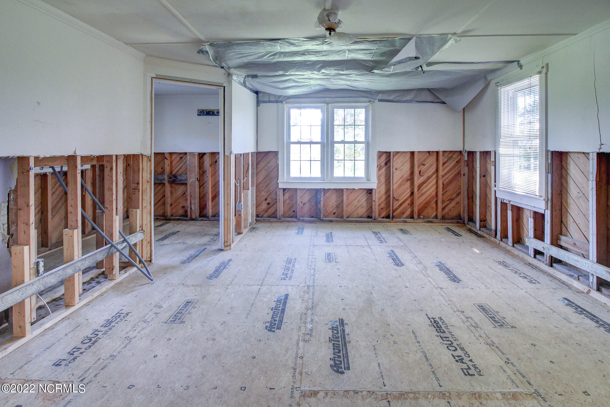 178 Community Road Davis, NC 28524 - Photo 10 of 40 primary bedroom