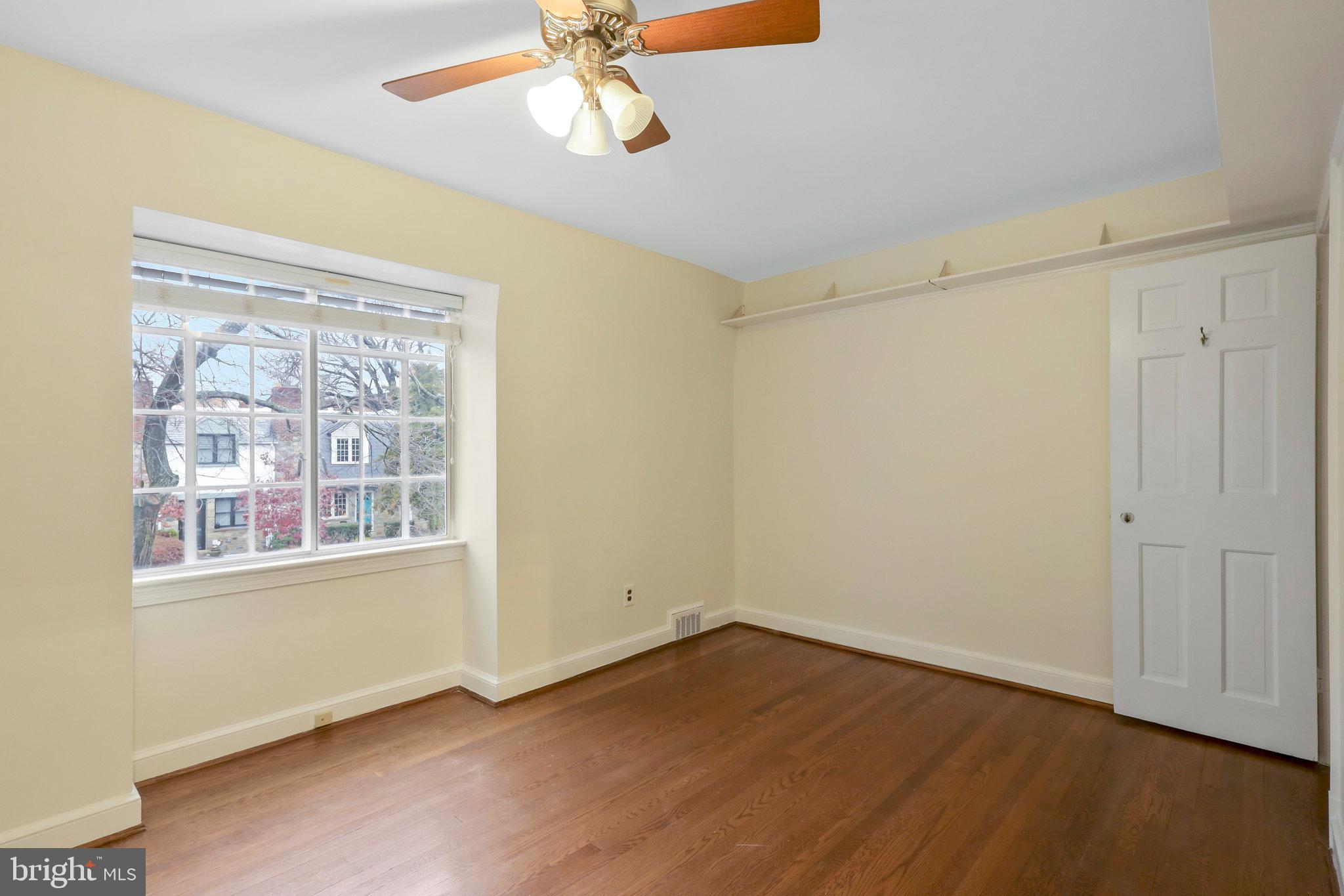 702 Devon Place Alexandria, VA 22314 - Photo 15 of 29 Bedroom 2