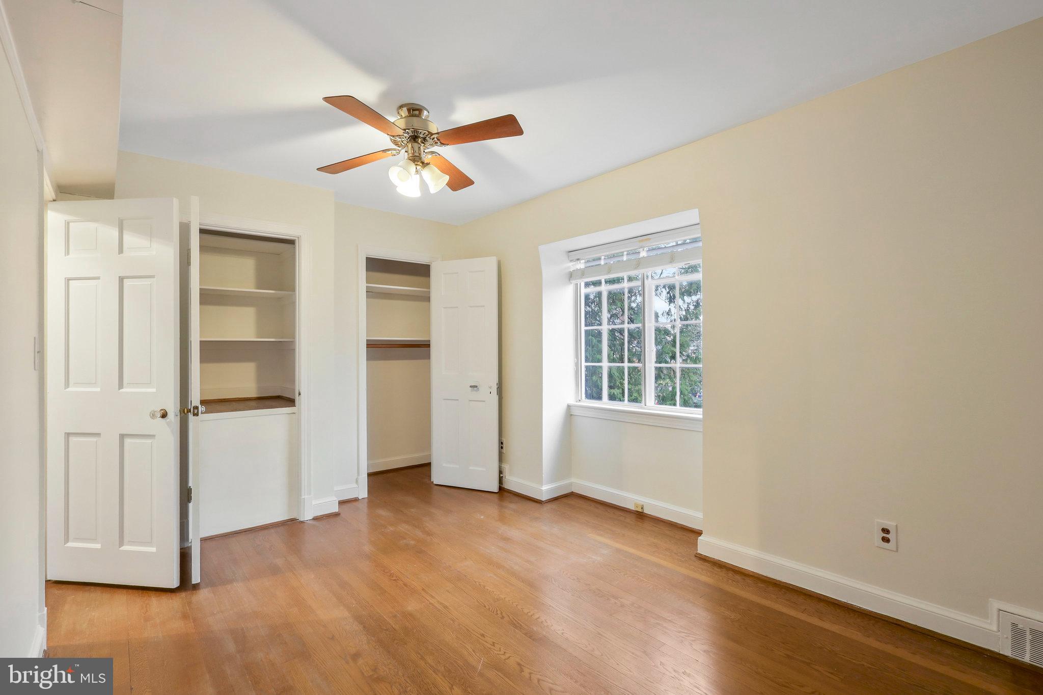 702 Devon Place Alexandria, VA 22314 - Photo 16 of 29 Bedroom 2