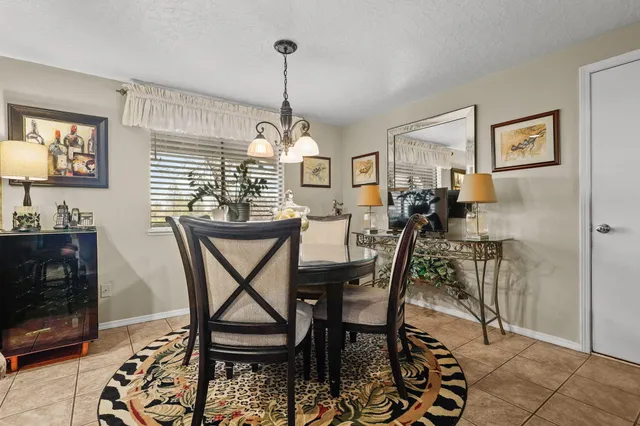 $785,000 | 15624 Ranchland Drive, Redding, CA 96001