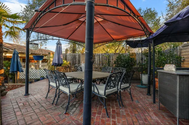 $785,000 | 15624 Ranchland Drive, Redding, CA 96001