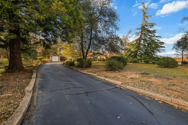 $785,000 | 15624 Ranchland Drive, Redding, CA 96001