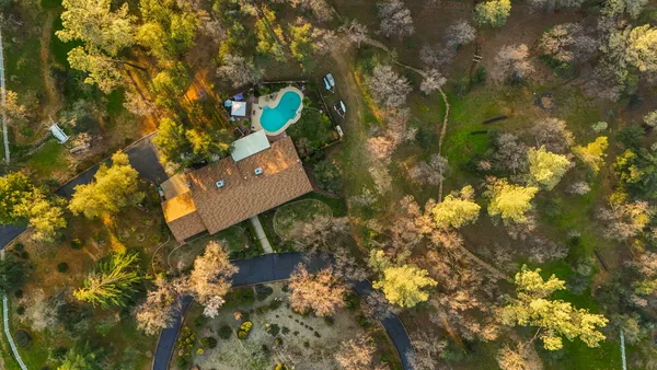 $699,000 | 15624 Ranchland Drive, Redding, CA 96001