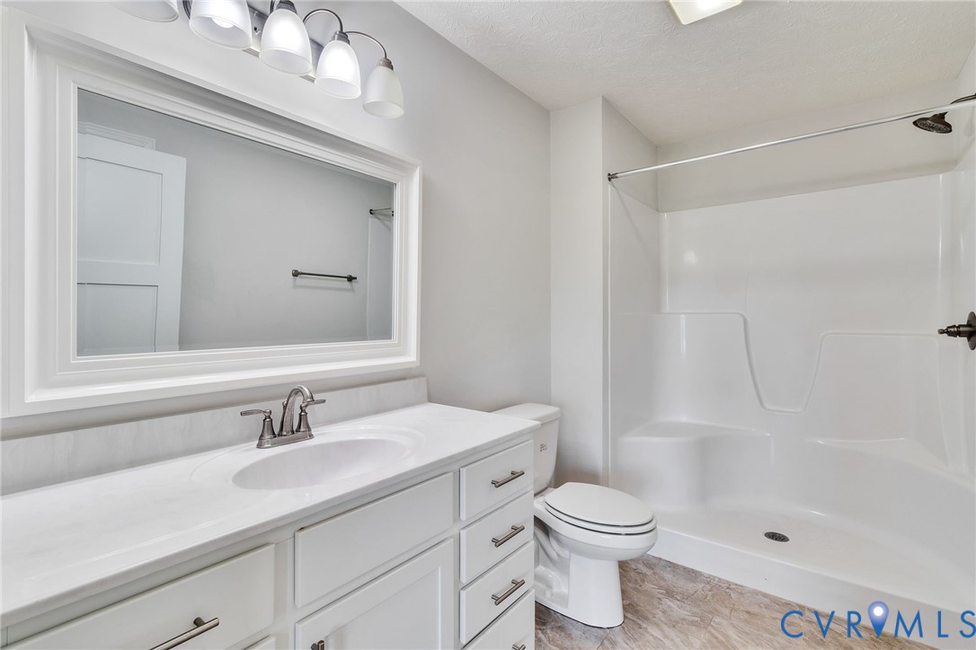 1013 Ridge Road Callao, VA 22435 - Photo 20 of 48