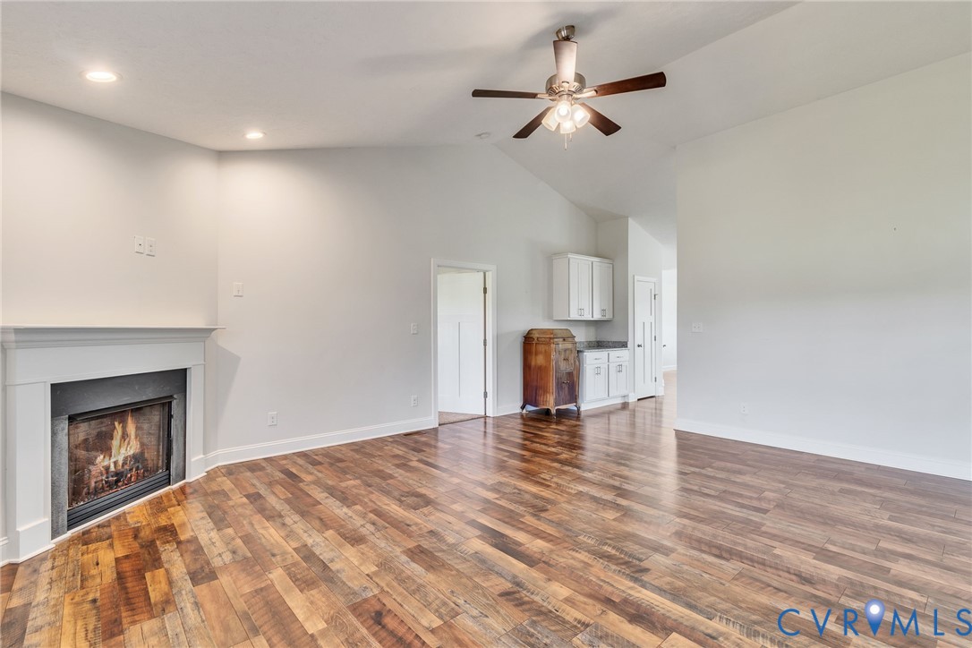 1013 Ridge Road Callao, VA 22435 - Photo 2 of 48