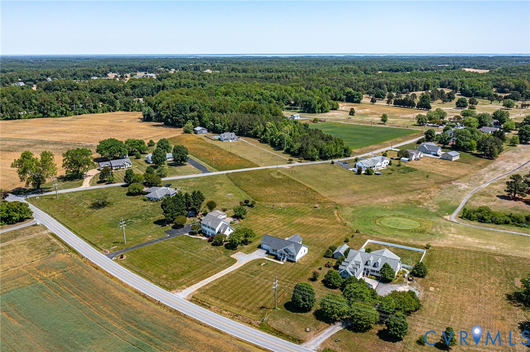 1013 Ridge Road Callao, VA 22435 - Photo 28 of 48