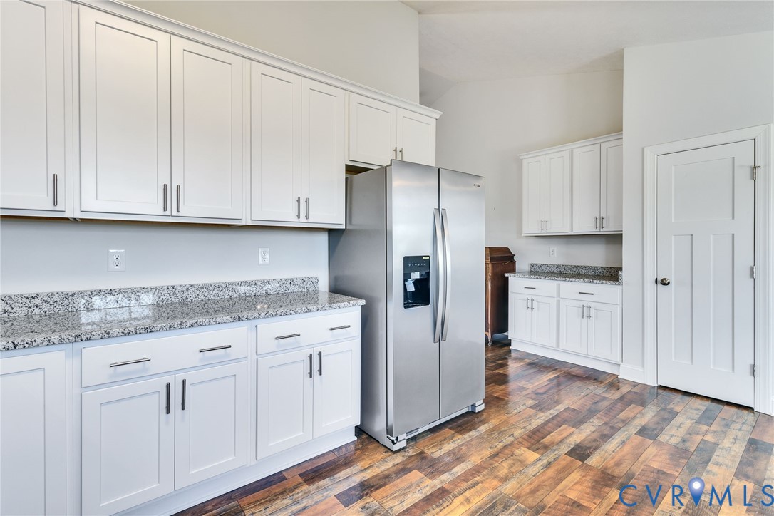 1013 Ridge Road Callao, VA 22435 - Photo 9 of 48