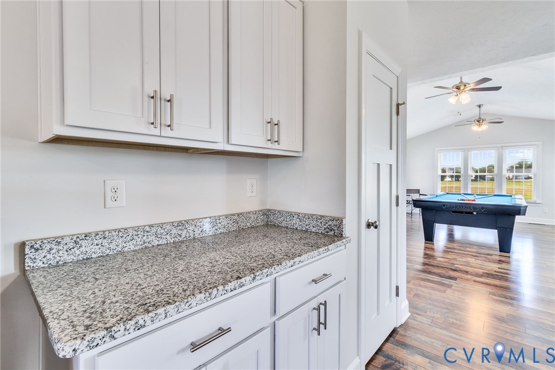 1013 Ridge Road Callao, VA 22435 - Photo 10 of 48