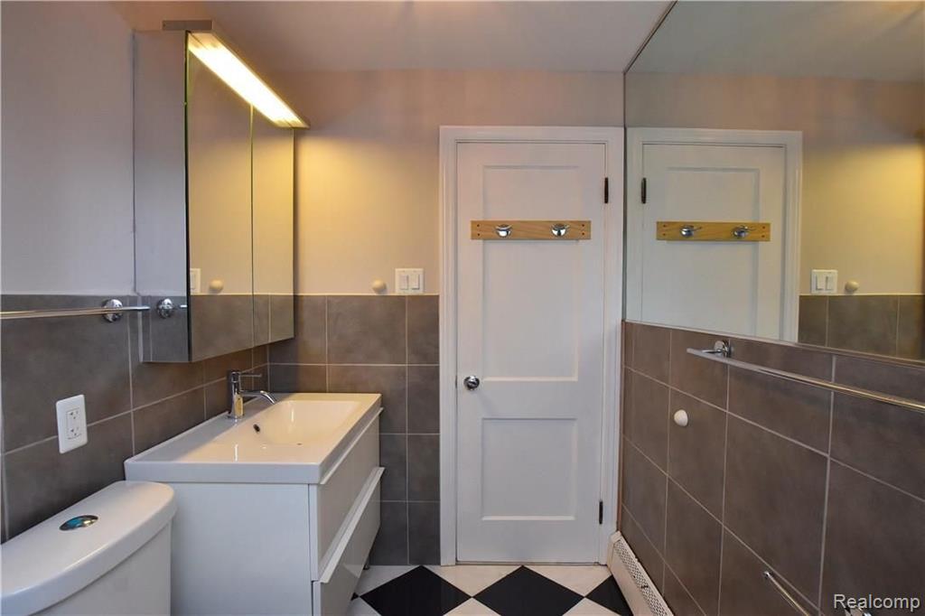 1954 Webster Street Birmingham, MI 48009 - Photo 15 of 22