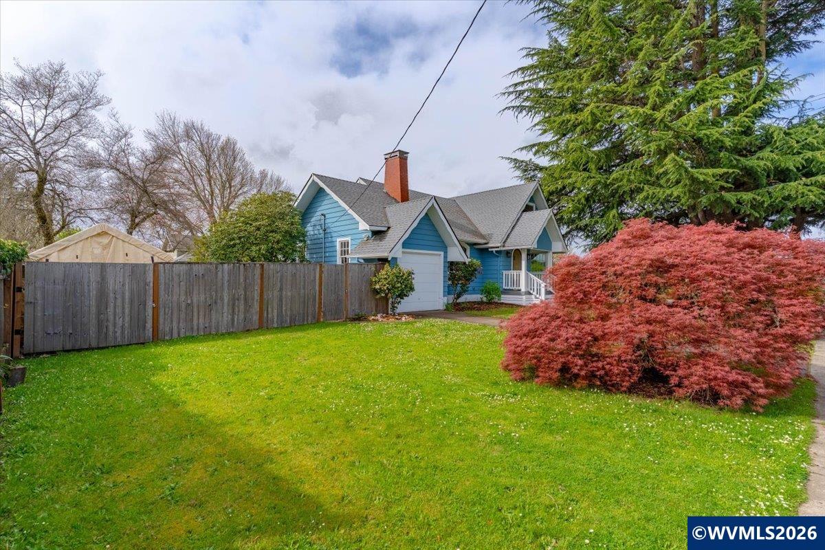 1506 Applegate Street Philomath, OR 97370 - Photo 4 of 50
