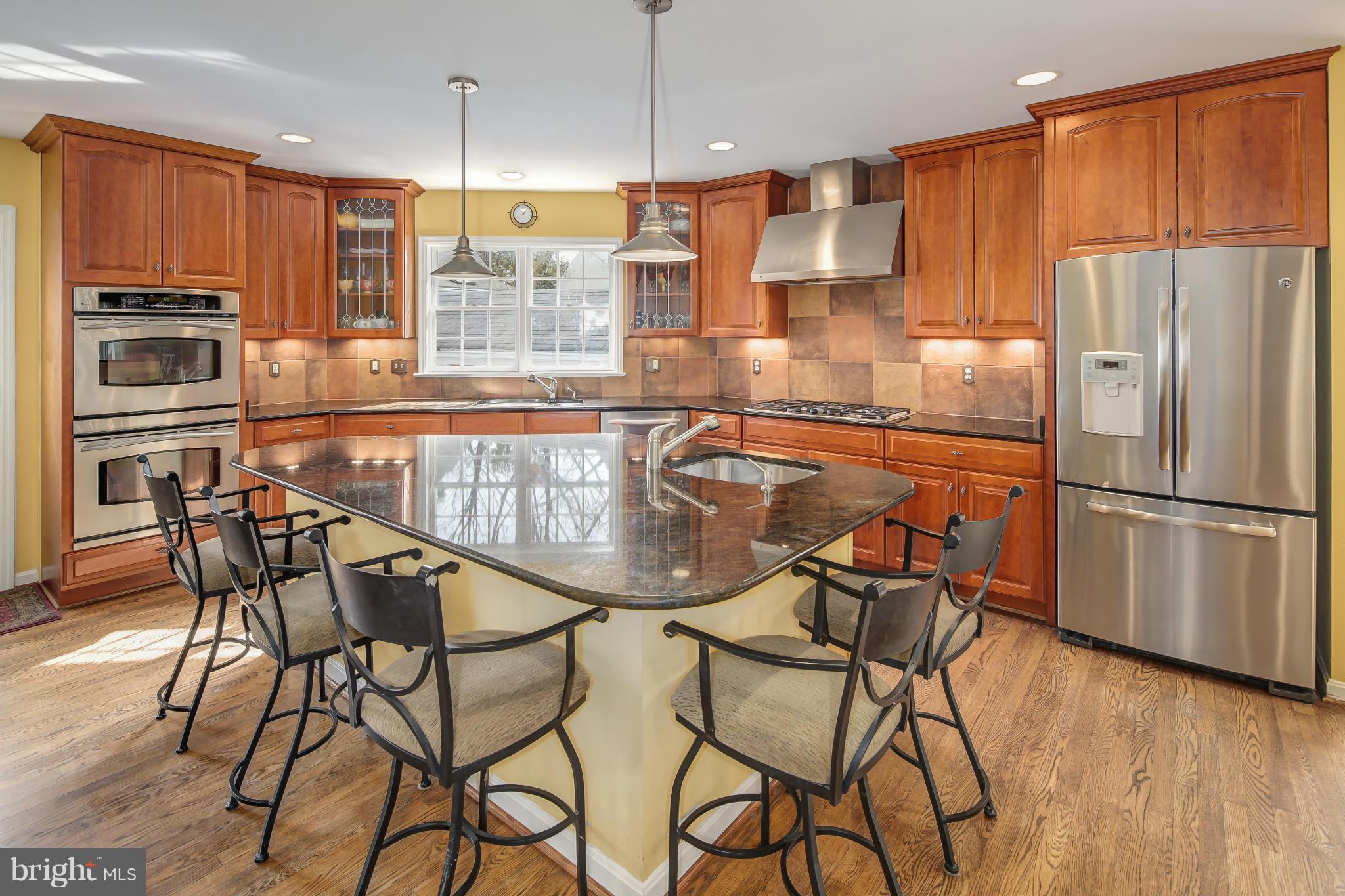 8213 Maple Ridge Road Bethesda, MD 20814 - Photo 8 of 30 Kitchen
