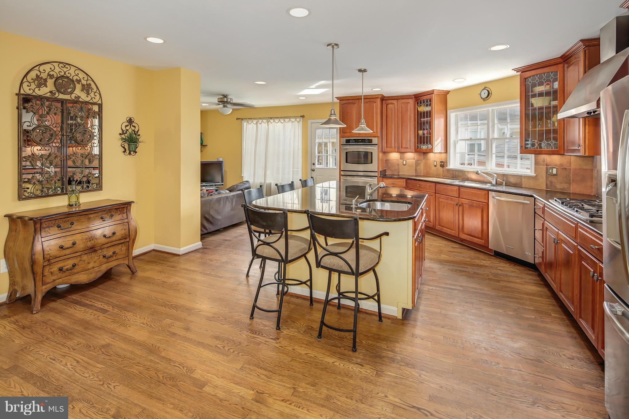 8213 Maple Ridge Road Bethesda, MD 20814 - Photo 9 of 30 Kitchen
