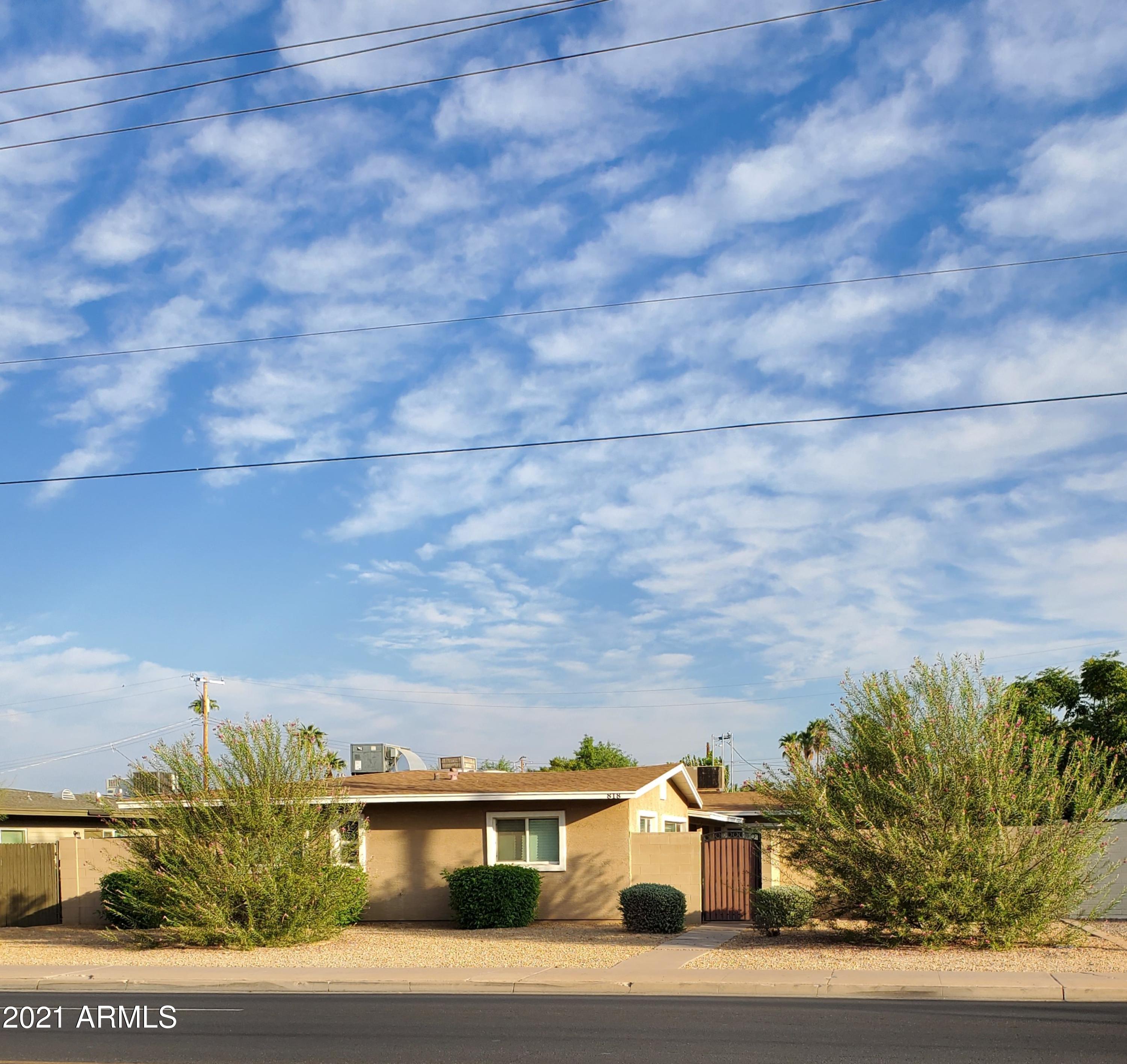 818 West Osborn Road Phoenix, AZ 85013 - Photo 1 of 23 Osborn Front View
