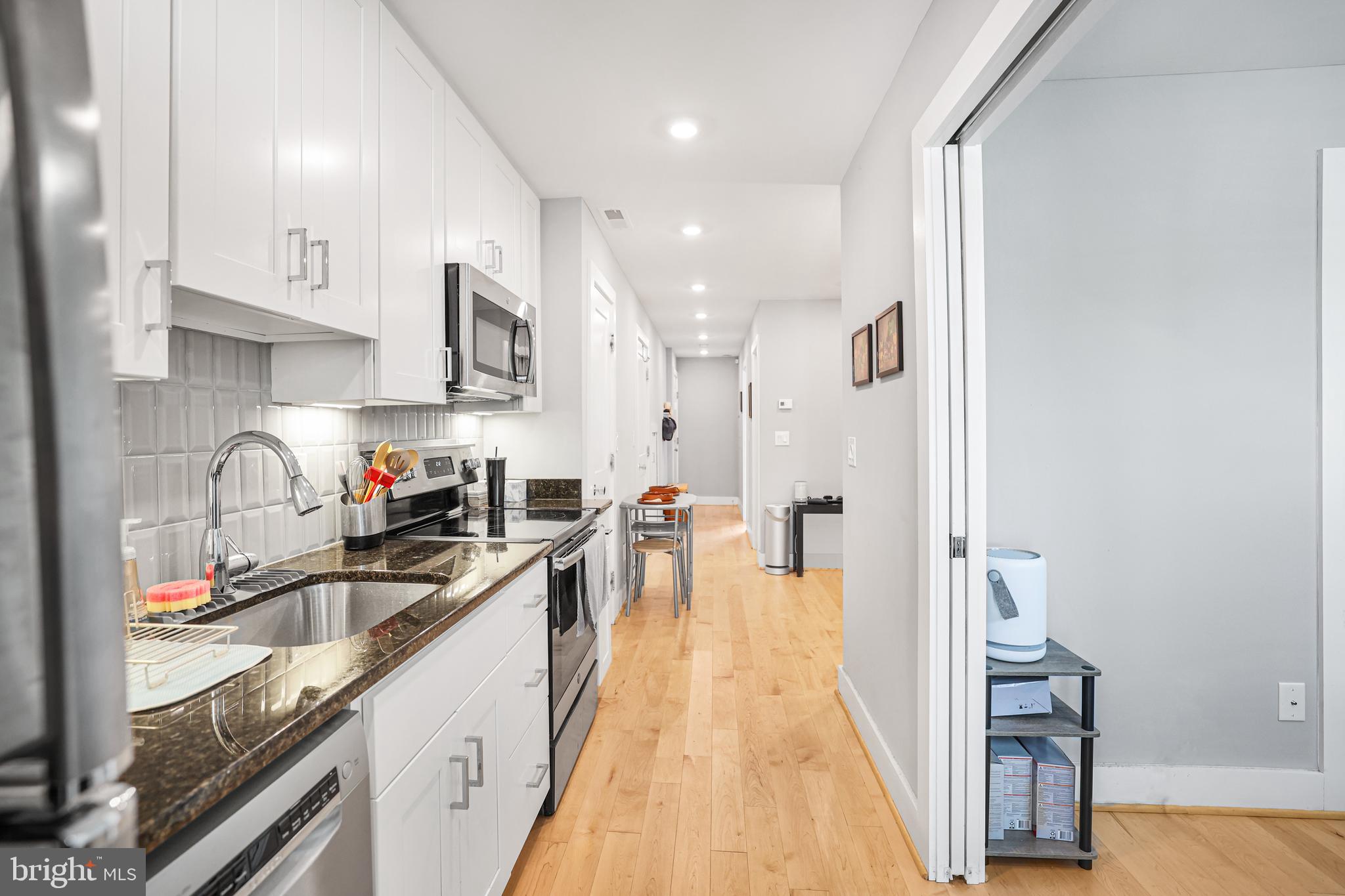 833 19th Street Northeast, Unit 1 Washington, DC 20002 - Photo 5 of 17
