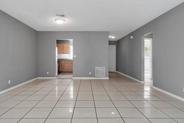 $2,300 | 915 South N Street, Lake Worth Beach, FL 33460