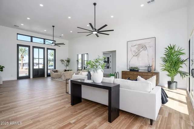 $1,450,000 | 6515 East Holiday Drive, Mesa, AZ 85215