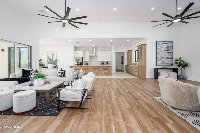 $1,450,000 | 6515 East Holiday Drive, Mesa, AZ 85215