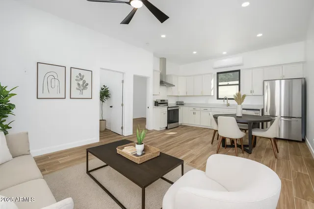 $1,450,000 | 6515 East Holiday Drive, Mesa, AZ 85215