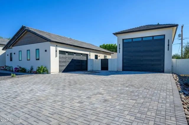 $1,450,000 | 6515 East Holiday Drive, Mesa, AZ 85215