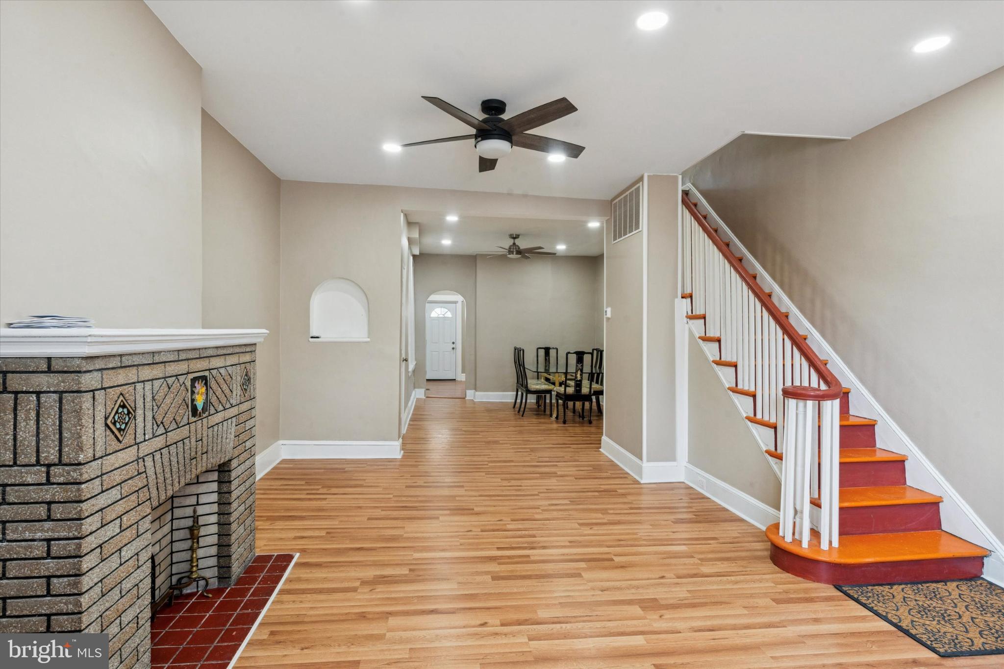 2136 South 4th Street Philadelphia, PA 19148 - Photo 3 of 15