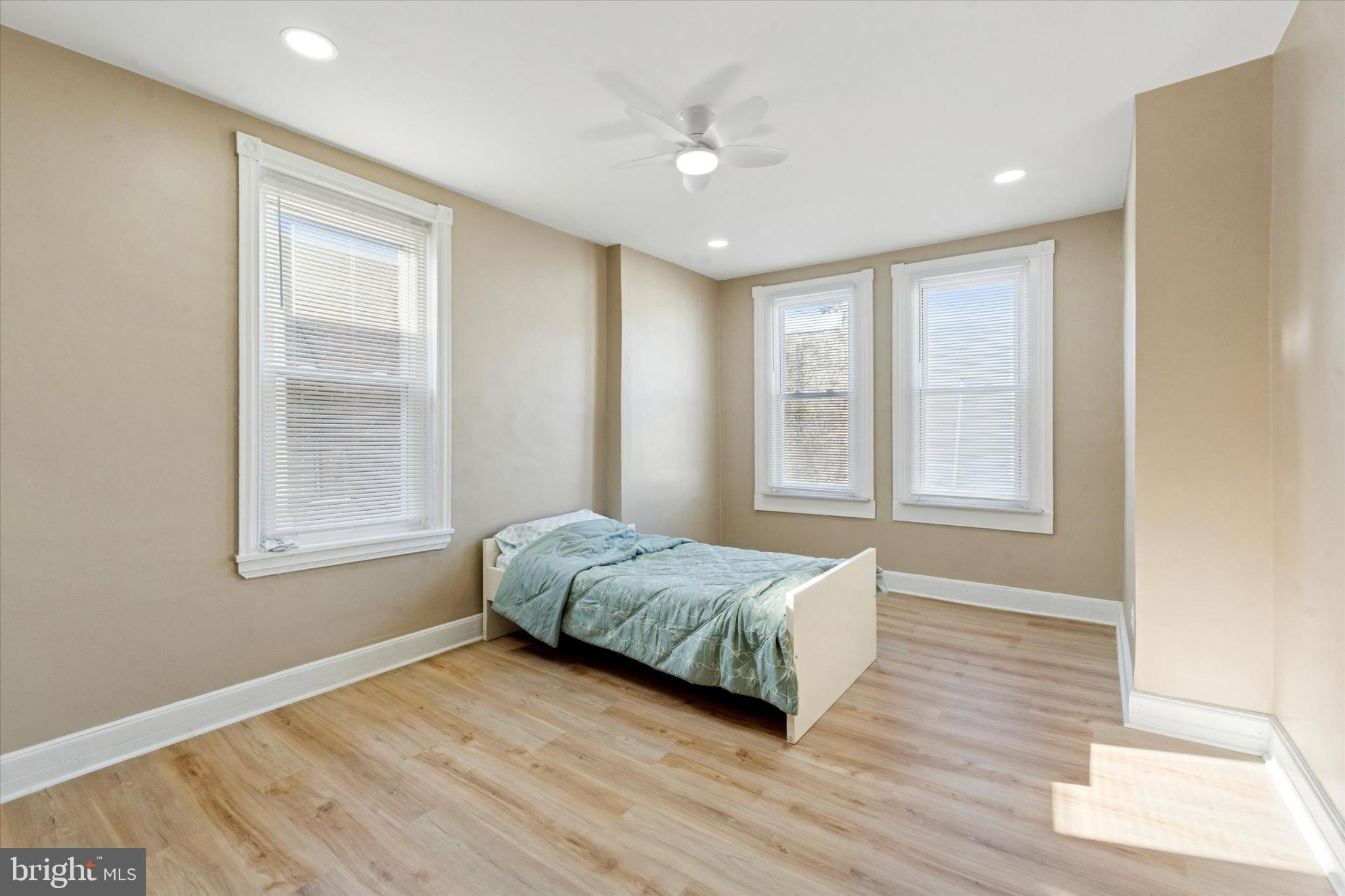 2136 South 4th Street Philadelphia, PA 19148 - Photo 8 of 15