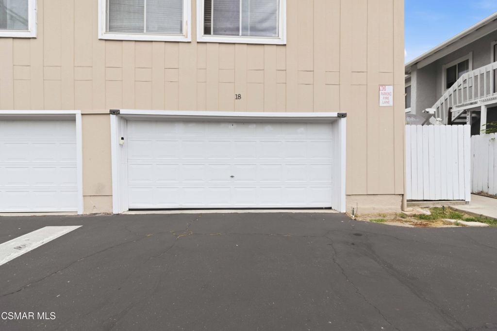 3444 Lockwood Court, Unit 18 Simi Valley, CA 93063 - Photo 3 of 32