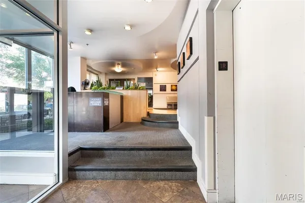 $800 | 210 North 17th Street, Unit 808, St. Louis, MO 63103