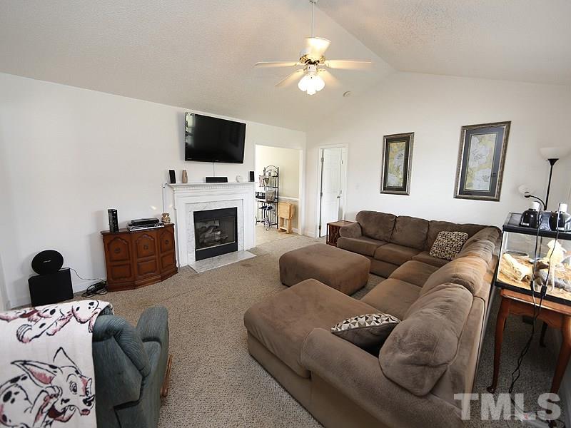 1004 Brack Place Raleigh, NC 27603 - Photo 5 of 25 Gallery Image 5