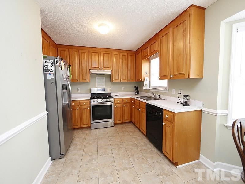 1004 Brack Place Raleigh, NC 27603 - Photo 9 of 25 Gallery Image 9