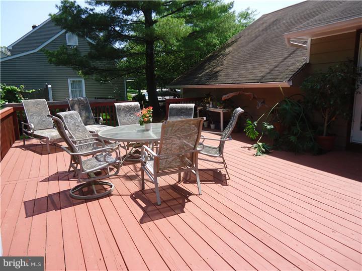 1019 Rymill Run Cherry Hill, NJ 08003 - Photo 15 of 17 Gallery Image 15