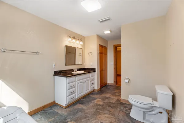 $390,000 | 7020 Southwest Capt Lynn Road, Wewahitchka, FL 32449