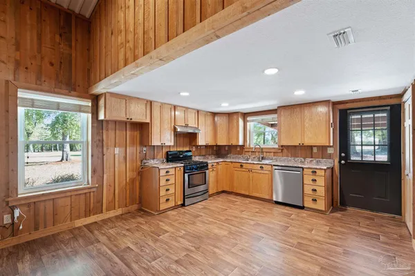 $390,000 | 7020 Southwest Capt Lynn Road, Wewahitchka, FL 32449