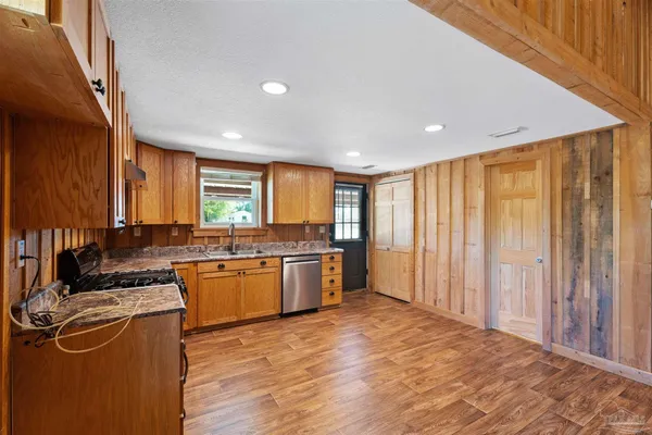 $390,000 | 7020 Southwest Capt Lynn Road, Wewahitchka, FL 32449