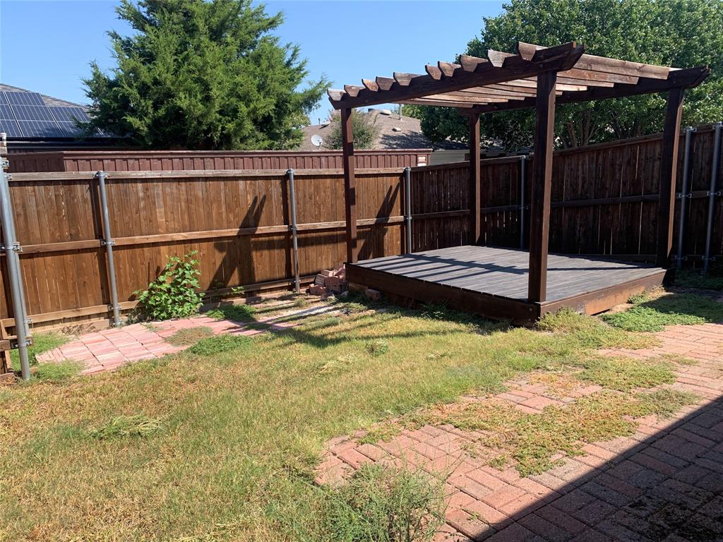 12226 Peak Circle Frisco, TX 75035 - Photo 26 of 27 a view of outdoor space with seating area
