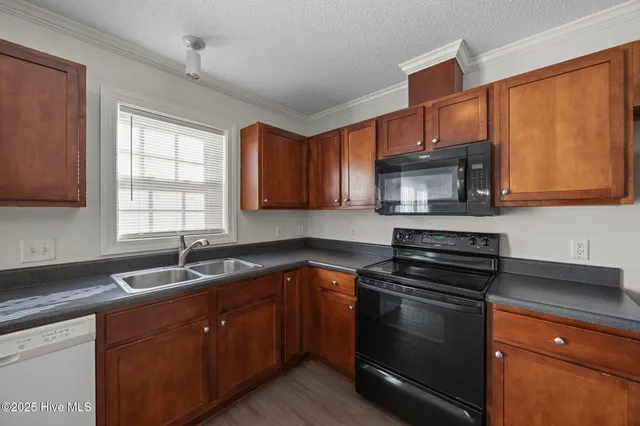 $161,500 | 4215 Dudleys Grant Drive, Unit H, Winterville, NC 28590