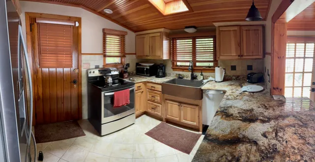 $1,250,000 | 241 Skatutakee Road, Harrisville, NH 03450