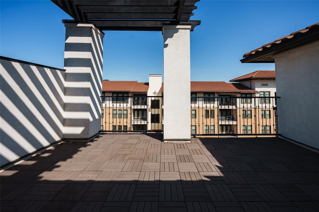 727 Will Rice Avenue Irving, TX 75039 - Photo 26 of 26 a view of backyard with a large window