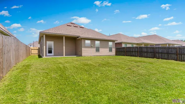 $2,900 | 1045 Gentle Wind Drive, Baton Rouge, LA 70820