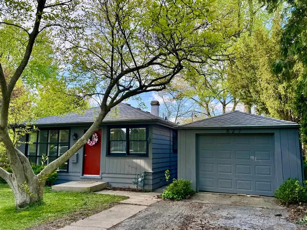 $399,000 | 627 Woodward Avenue, Geneva, IL 60134