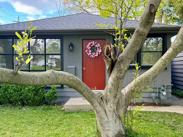 $399,000 | 627 Woodward Avenue, Geneva, IL 60134
