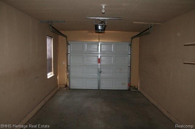 4203 Hampton Ridge Boulevard, Unit 43 Howell, MI 48843 - Photo 10 of 11 Garage
