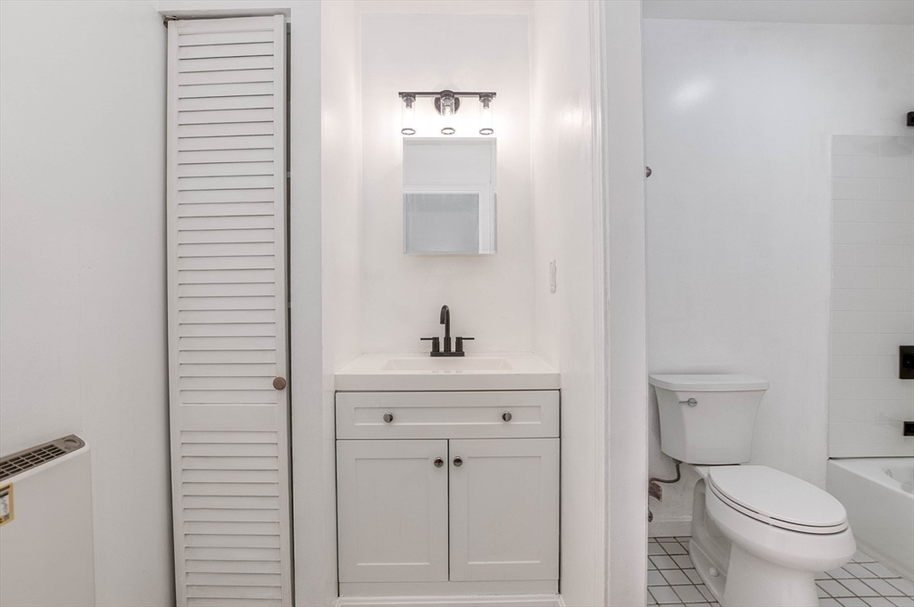 32 Hawthorne Street, Unit 1 Boston, MA 02119 - Photo 12 of 18