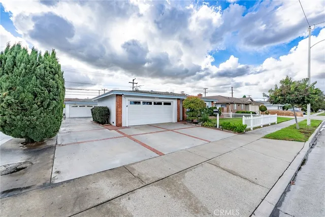 $1,390,000 | 11782 Azalea Avenue, Fountain Valley, CA 92708