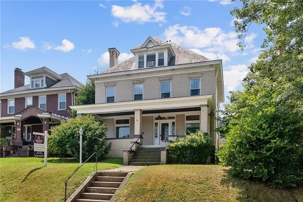$1,250 | 1306 Ridge Avenue, Unit 1, Coraopolis, PA 15108