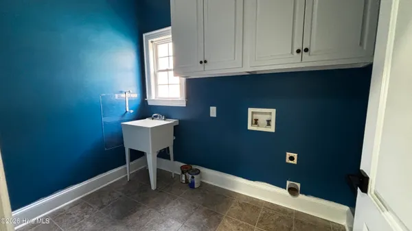 $2,900 | 3948 Ashcroft Drive, Winterville, NC 28590