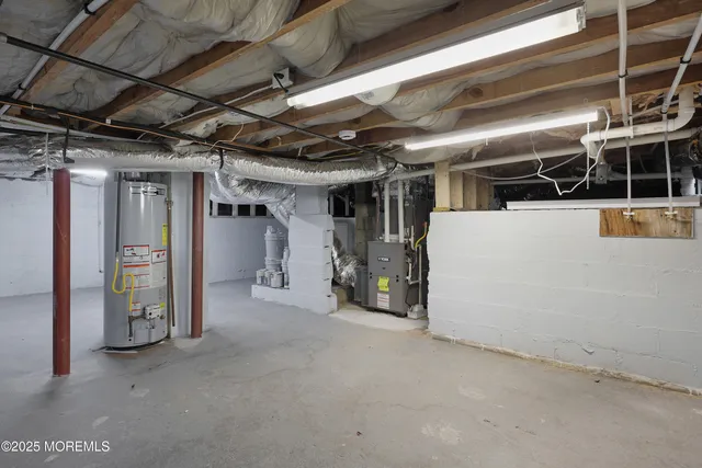 a view of a storage & utility room